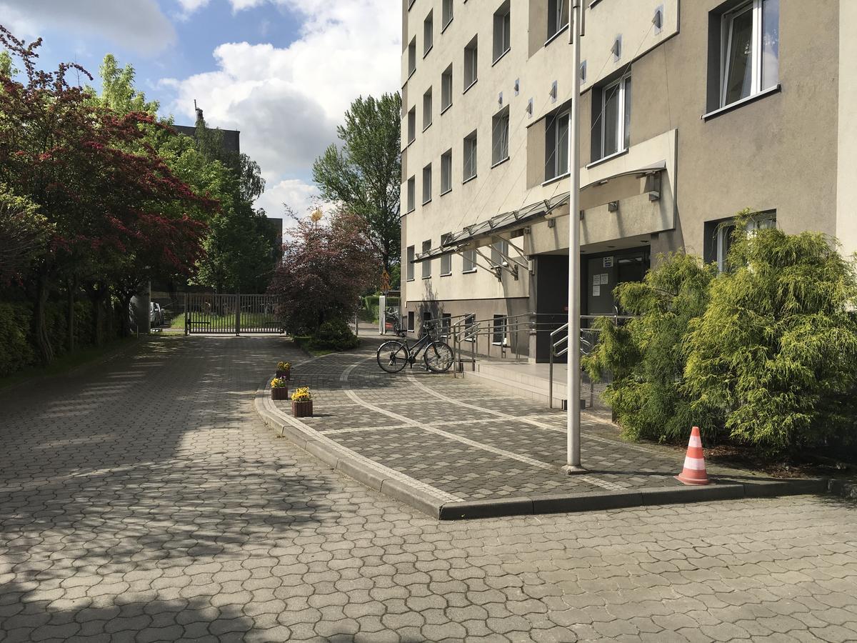 Gosciniec Tombor Aparthotel Katowice Eksteriør bilde